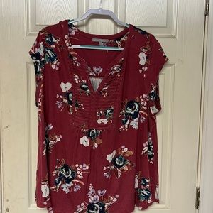 Size 3x Danielrainn salmon top with flowers and v-neck